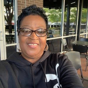 Meet your Posher, Alfreda